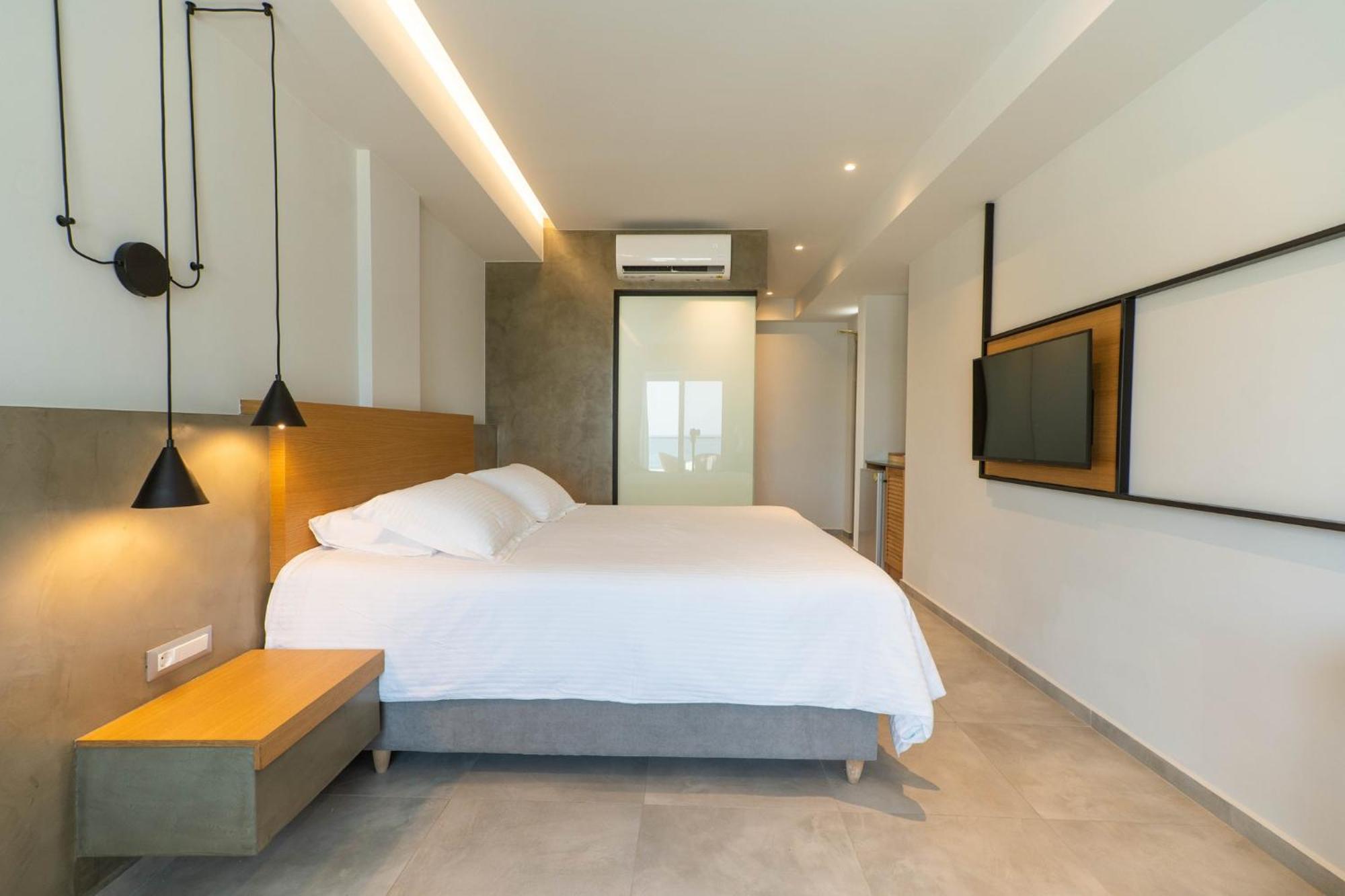 Alexia Beach Hotel Agia Marina Exterior foto